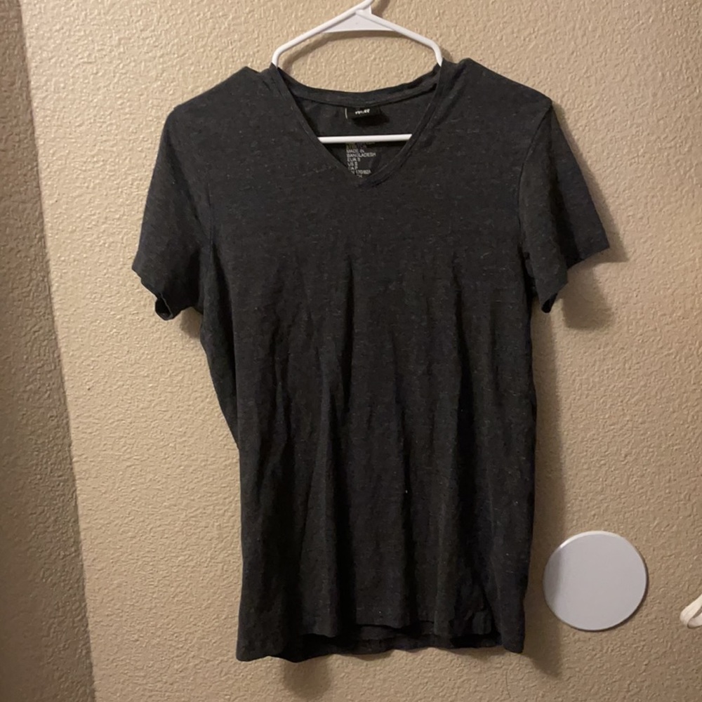 Small H&M Charcoal v-neck t-shirt